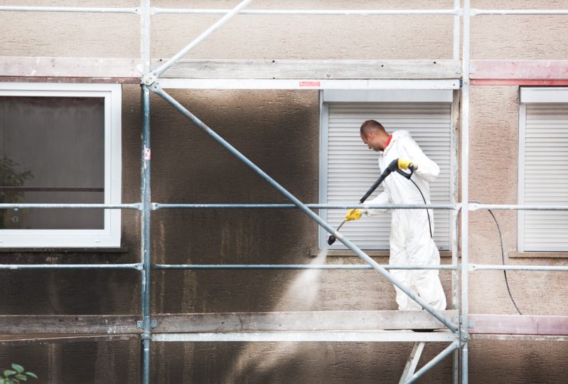 Pressure Cleaning facades in Panama