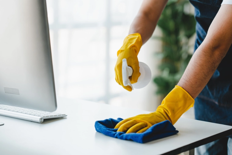 Limpieza básica de oficinas en Panamá : basic office cleaning in Panama