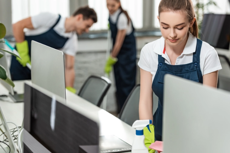 mantenimiento de oficinas en Panamá : Maintenance Service in Panama